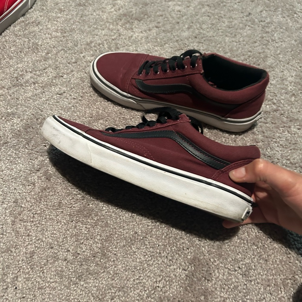 Vans - Picture 6 of 9